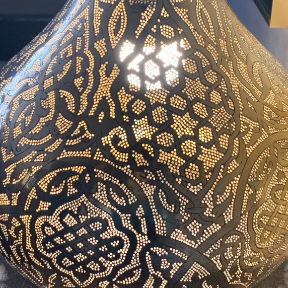 Yellow copper chandelier - Picture 3 of 5